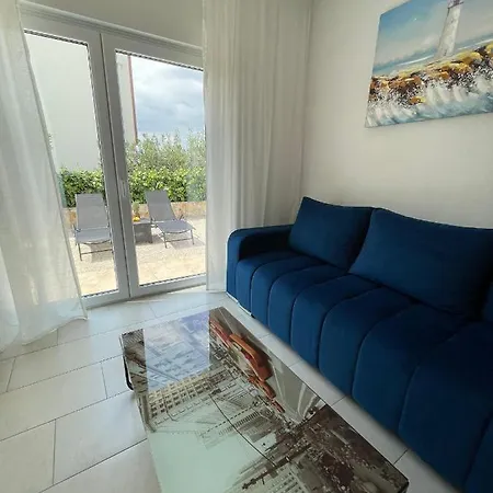Appartamento Tina, Modern, Private Seaview Outdoor Terrace, Bbq, Close To Beach, 2 Bedrooms *