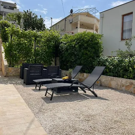 Tina, Modern, Private Seaview Outdoor Terrace, Bbq, Close To Beach, 2 Bedrooms Appartamento